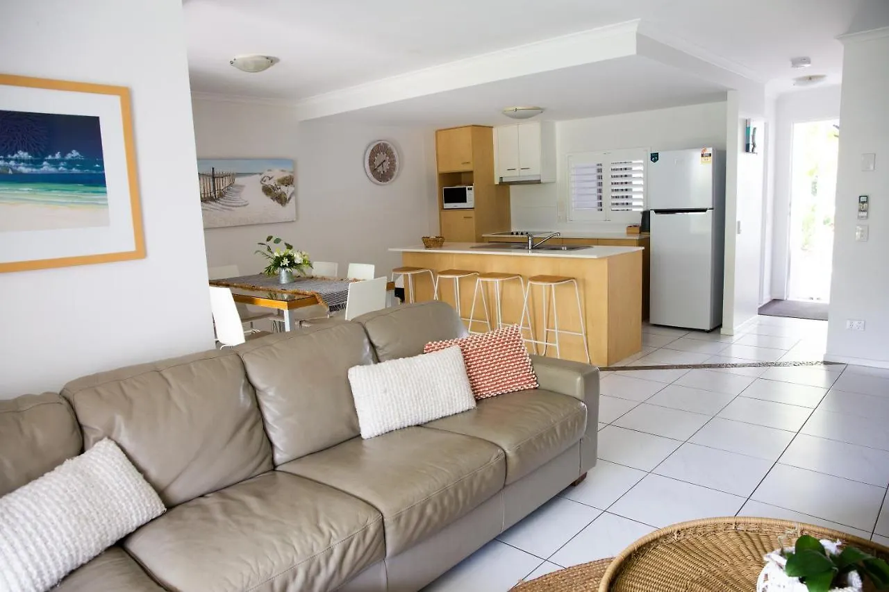 Tropical Getaway In 2 Bedroom Unit In 4 Star Resort Noosaville 0*,
