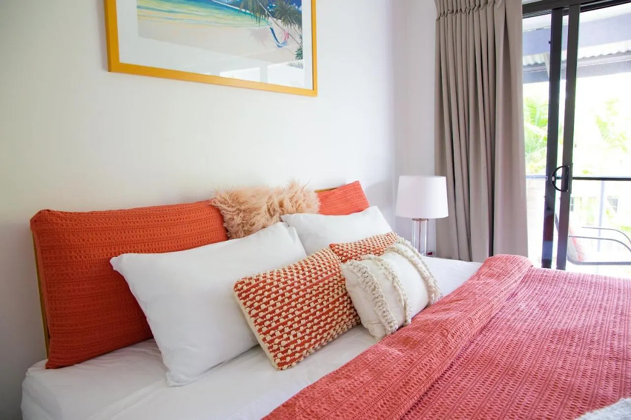 Tropical Getaway In 2 Bedroom Unit In 4 Star Resort Noosaville 0*,  Australia